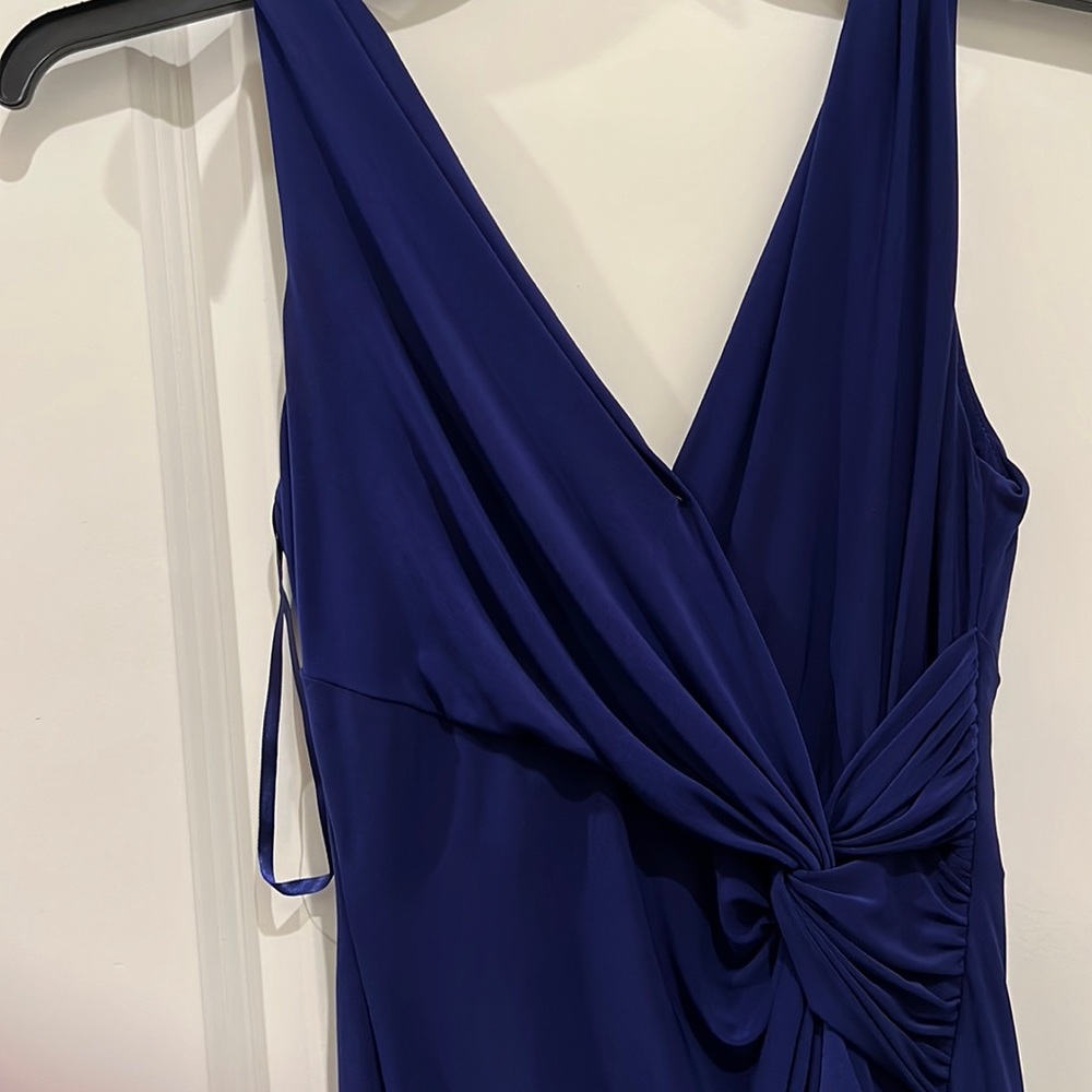 A maxi dress color navy blue size 6p excellent condition